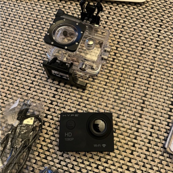 HD 1080 P action camera - Picture 2 of 4